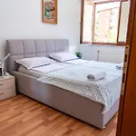 Gradina Stan Na Dan ドボイ