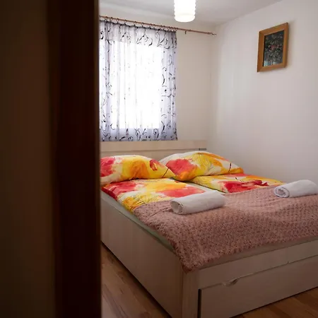Gradina Stan Na Dan 아파트