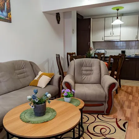 Apartment Gradina Stan Na Dan *