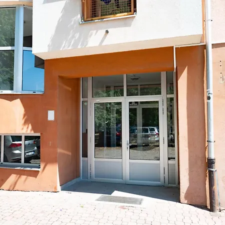 Gradina Stan Na Dan *
